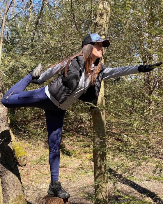 A reviewer wearing the leggings