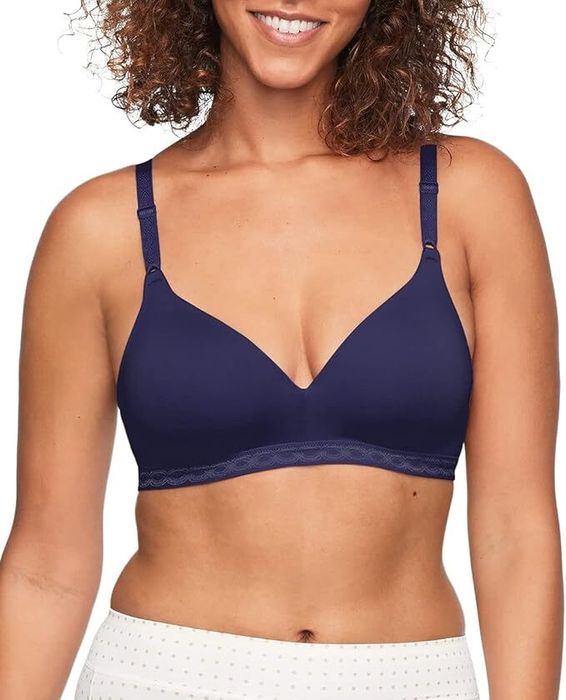 Model showcasing the black bra