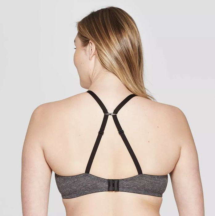 A model wearing a gray bra