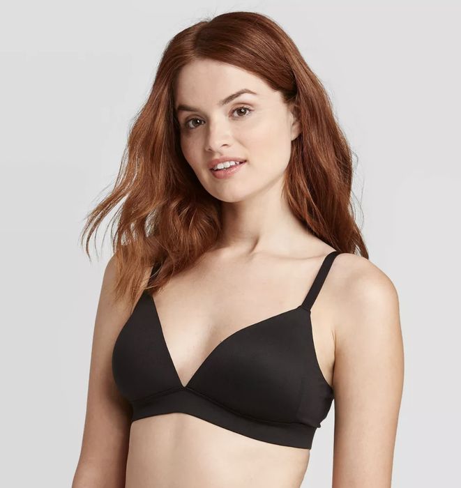 A model wearing a wire-free black bra
