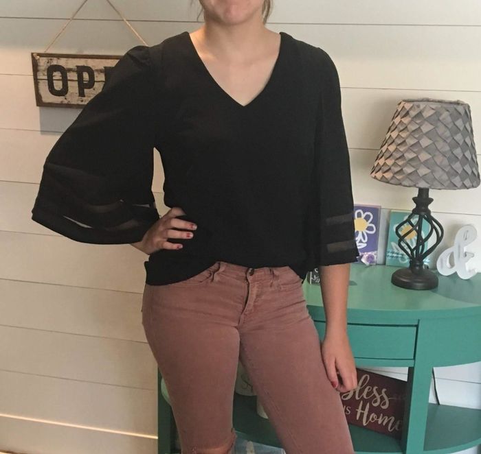 Reviewer styling the BLENCOT bell-sleeve tunic