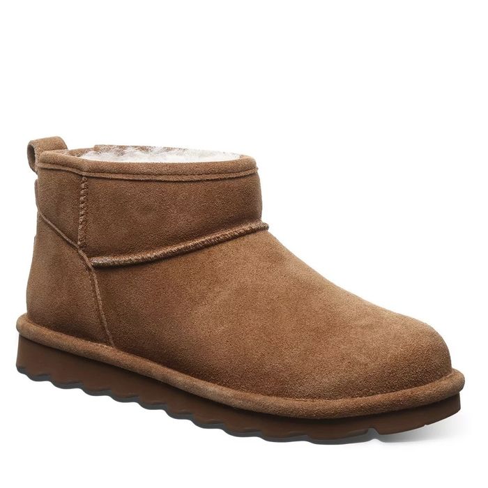 light brown ankle boots with a cozy sheepskin interior lining