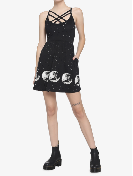 Model wearing the Hot Topic Moon Phase dress