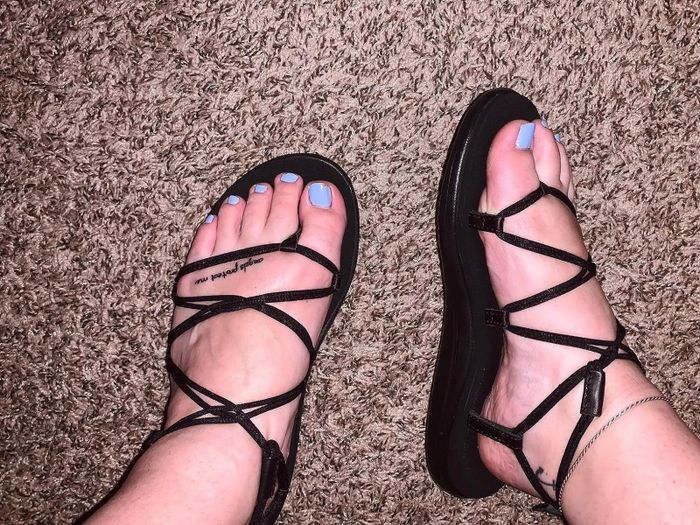 Image of the sandals shared by the reviewer