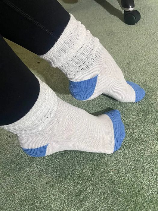 crew socks featuring blue toes and ankles