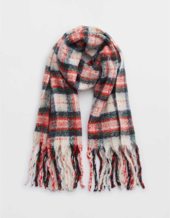 The red, green, and white striped scarf.