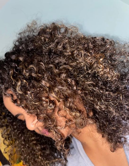 reviewer’s beautifully defined curls