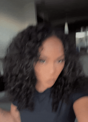 Mytour's Jordan Grigsby showcasing their hair after using flexirods