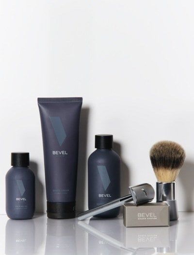 A product shot showcasing the complete shave kit.