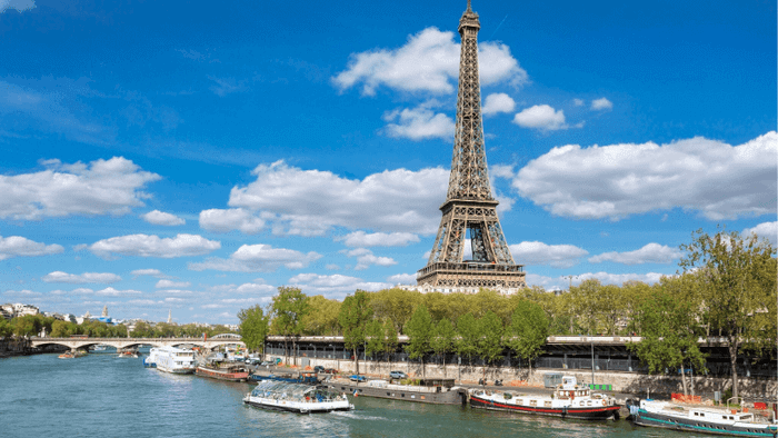 Where is the Seine River? What makes the Seine River special?