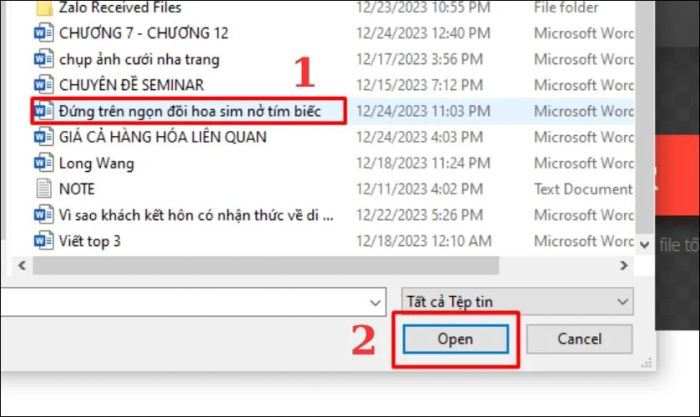 Chọn tệp Word và nhấn vào nút Open.