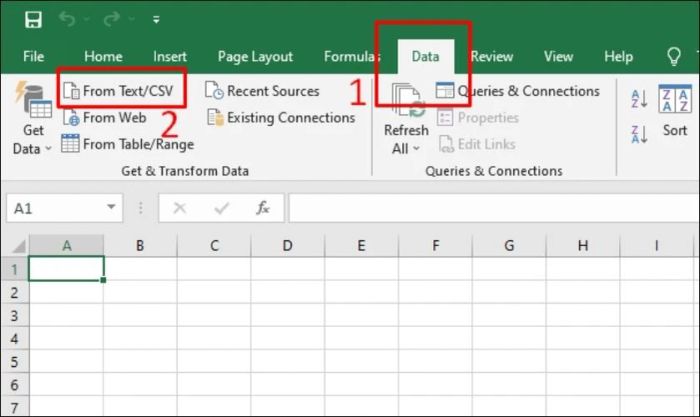 Chọn tab Data, tiếp theo chọn From Text/CSV