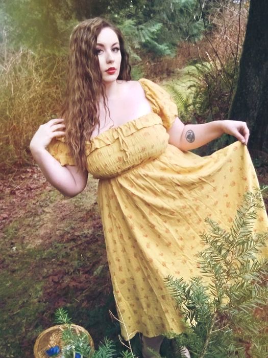 reviewer photo showcasing the yellow nap dress