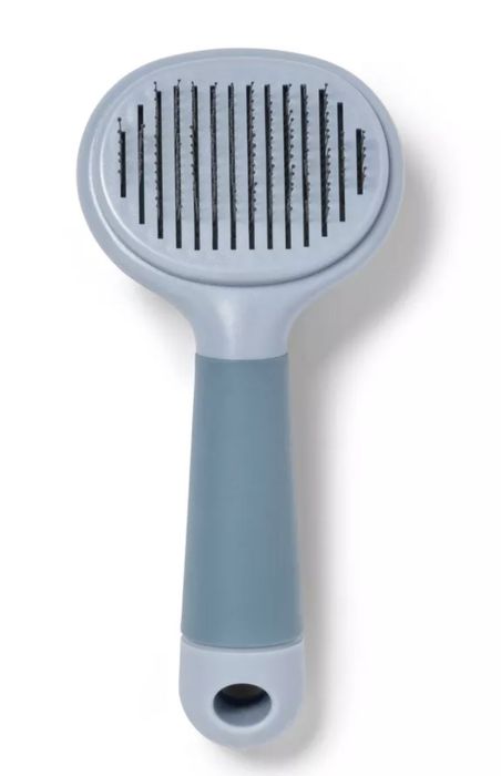 The brush in blue