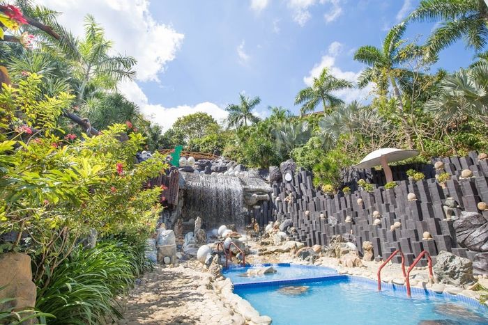 Tram Trung Tourist Area - 100 Egg Theme Park image 2