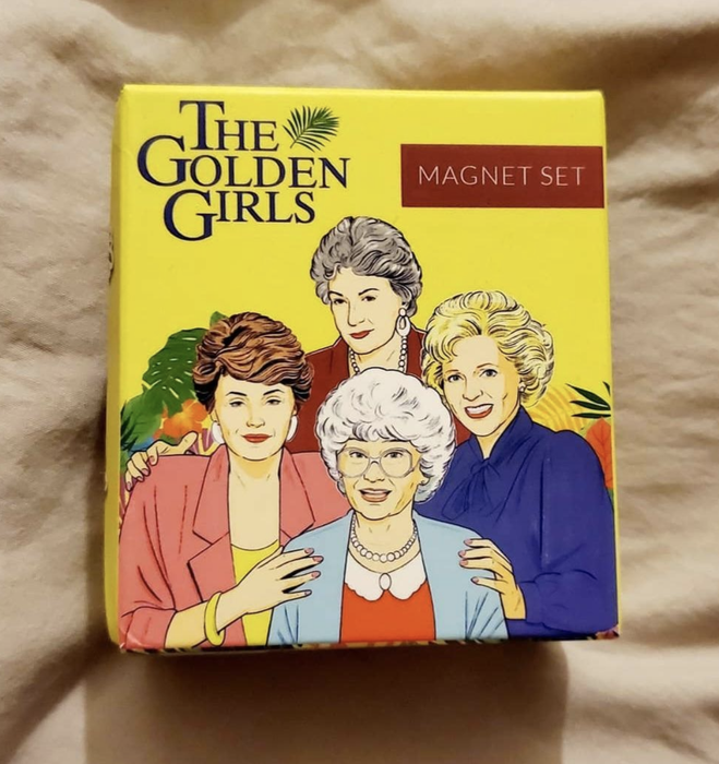 the packaging of the magnet set