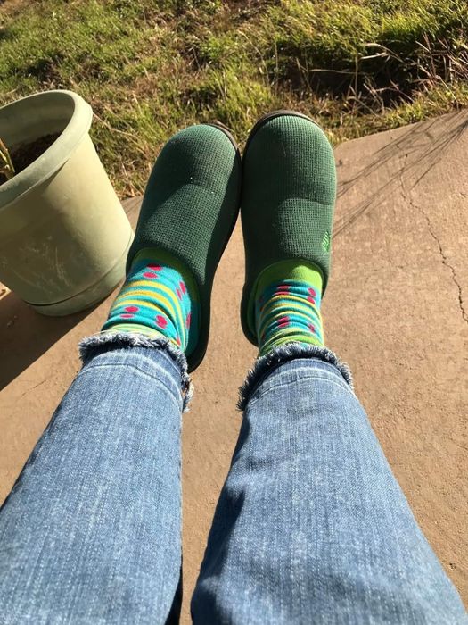 A different photo of the slippers provided by a reviewer.