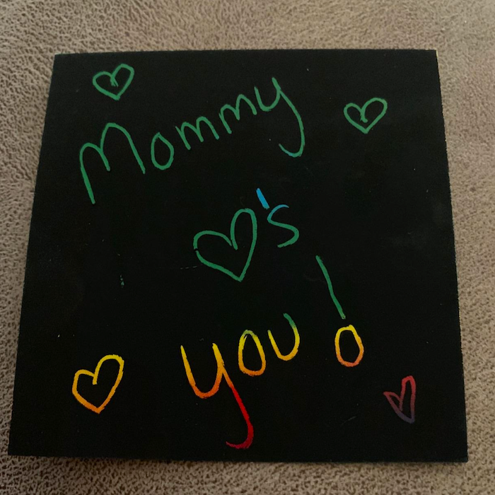 A single sticky note with the message 
