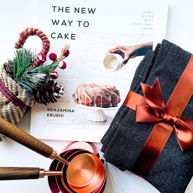 The items included in the gift box
