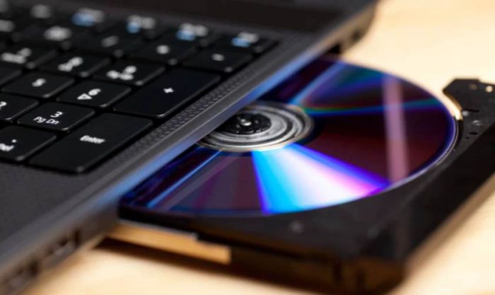 Hướng dẫn khôi phục Windows 11 về trạng thái ban đầu thông qua Recovery Disk.