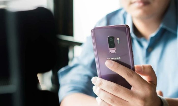 Một số lưu ý khi chọn mua điện thoại Samsung cũ