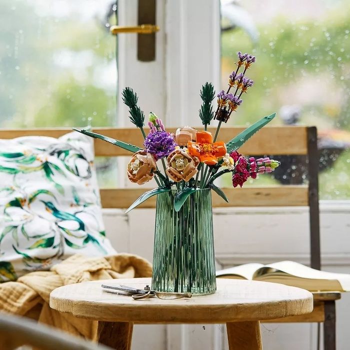 the lego bouquet