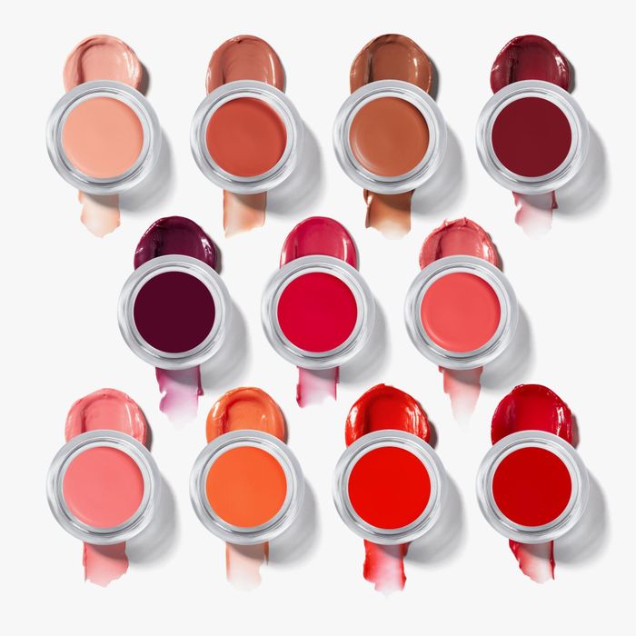 11 pots of lip glows in various shades