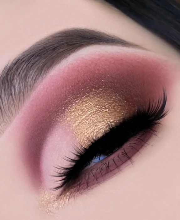 model showcasing eyeshadow looks created with the windflower palette