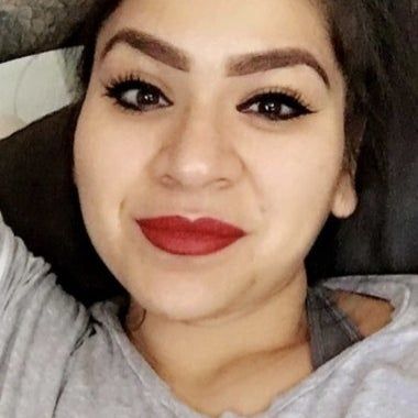 A reviewer’s photo wearing black liquid eyeliner