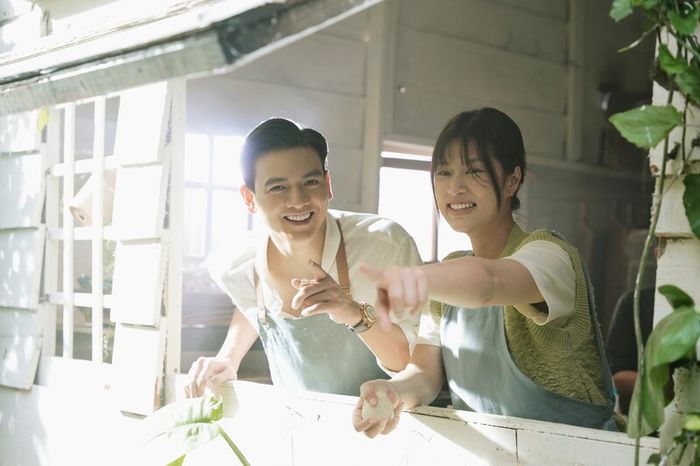 Nụ Hôn Bạc Tỷ mang đến một làn gió mới khi xây dựng nhiều cái kết khác nhau cho bộ phim, khiến người xem không khỏi bất ngờ