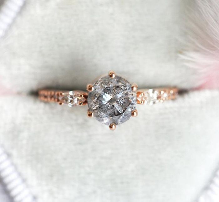 The striking salt and pepper diamond ring