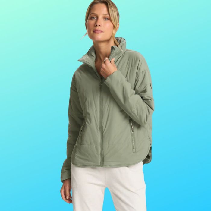 model showcasing the Vuori jacket