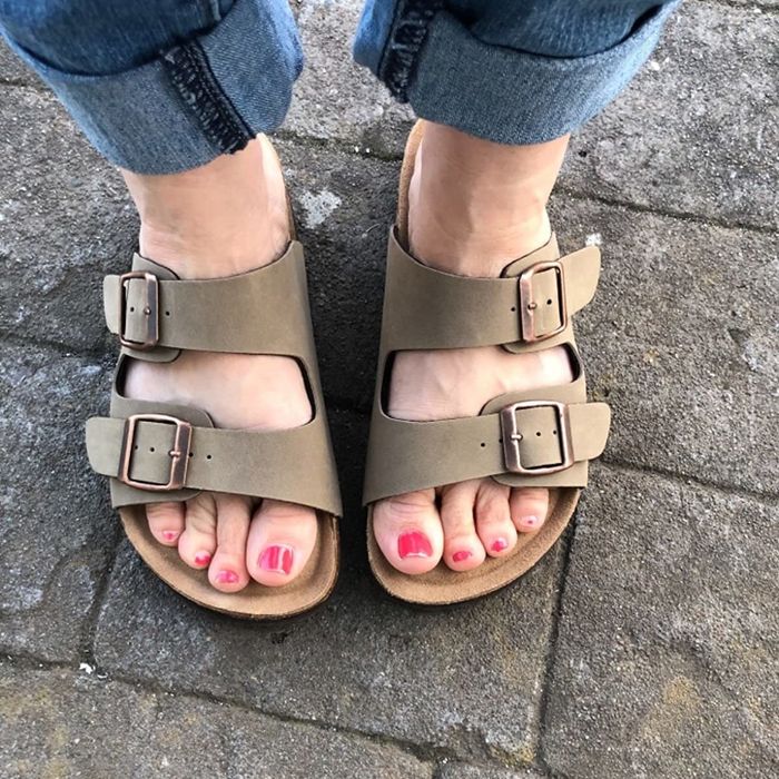 Reviewer modeling cork footbed sandals