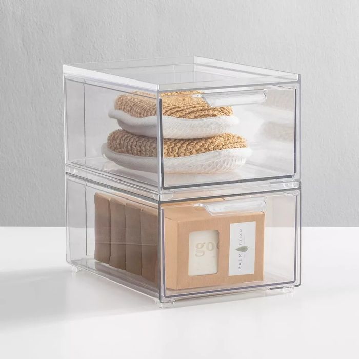 The containers filled with bath products.