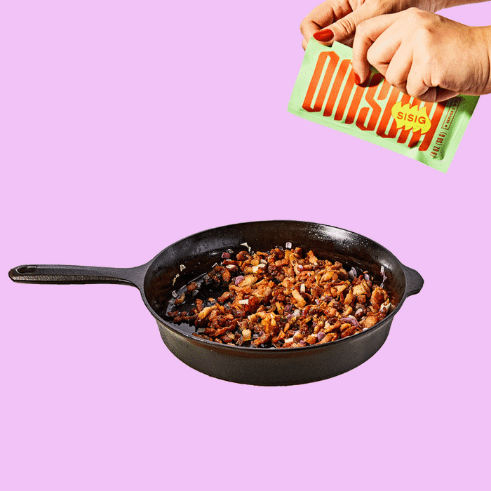 Gif of the sauce being drizzled over meat in a pan
