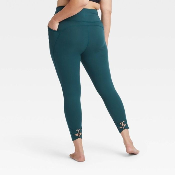 the leggings from the back