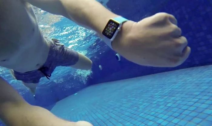 HiWatch 8 mang đến tính năng chống nước vô cùng ấn tượng