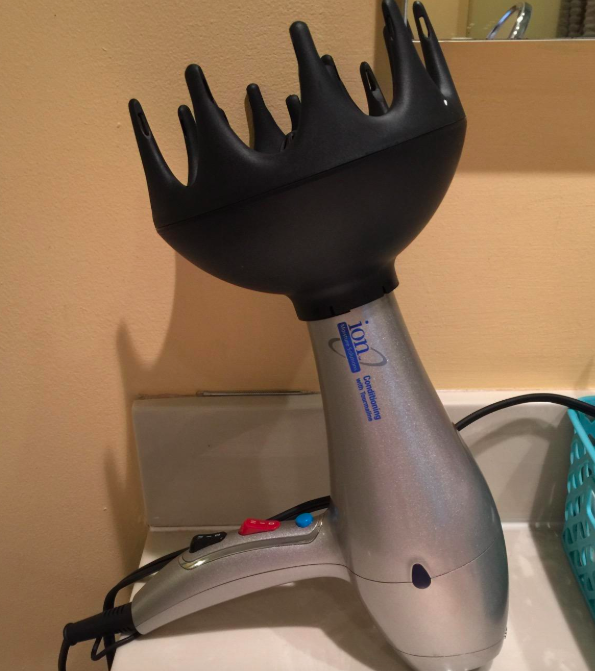 The diffuser attached to a blow dryer