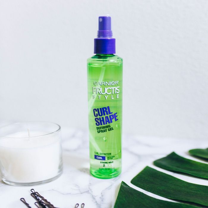 The curl shape defining gel