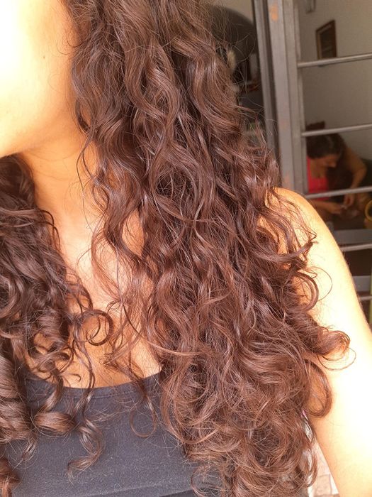 Image of a reviewer's hair after applying the Maui shampoo