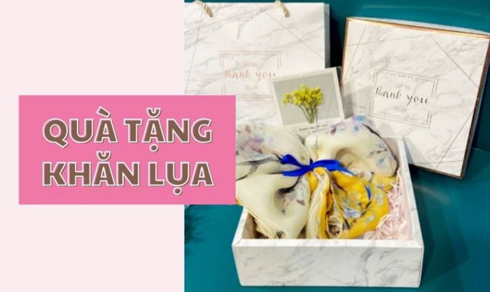 Khăn lụa - Quà tặng sếp nhân ngày 20/10