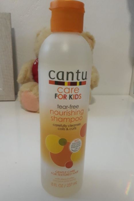 Image of the shampoo bottle