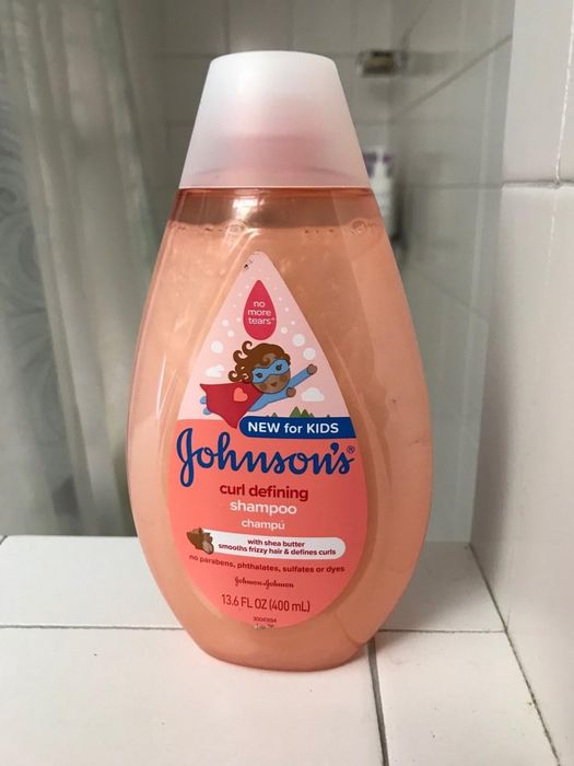 An image of the shampoo bottle shared by a reviewer.