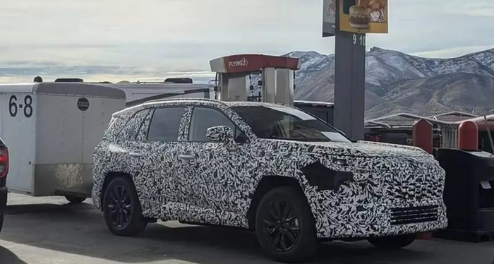 Toyota RAV4 hoàn toàn mới-3.PNG