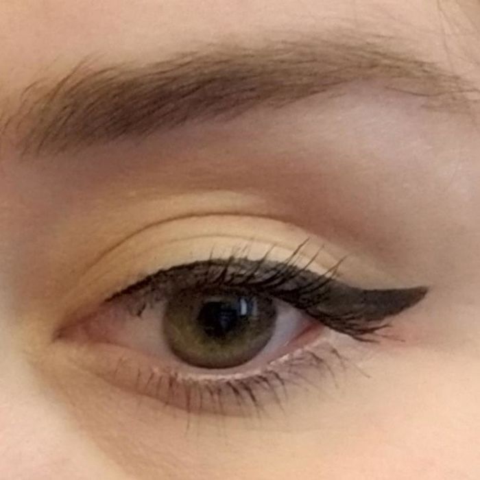 A reviewer’s perfectly executed cat-eye look