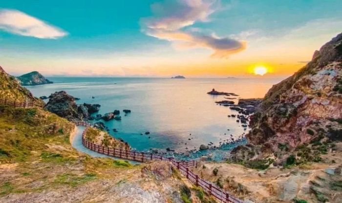 Eo Gió ở Quy Nhơn vào ngày 30/4 là một địa điểm du lịch tuyệt vời 