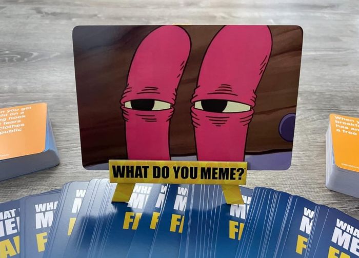 a reviewer's What Do You Meme SpongeBob game featuring a Mr. Krabs meme