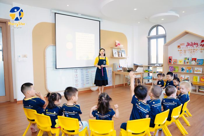 Merry Star Bilingual Kindergarten image 1