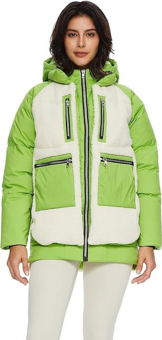 model wearing a green fleece jacket
