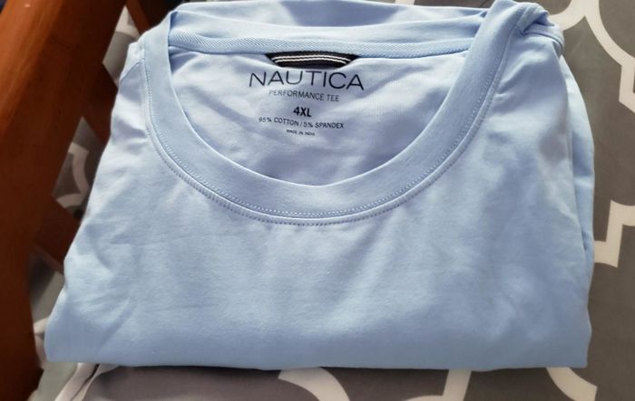 photo from a reviewer showing the shirt neatly folded